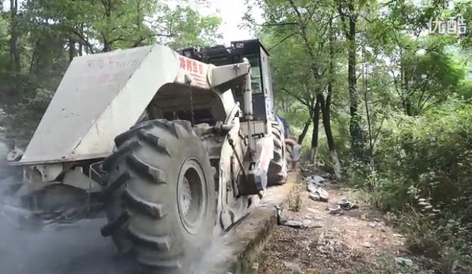 徐州銳馬WR2300L湖南沅陵縣G319國道冷再生